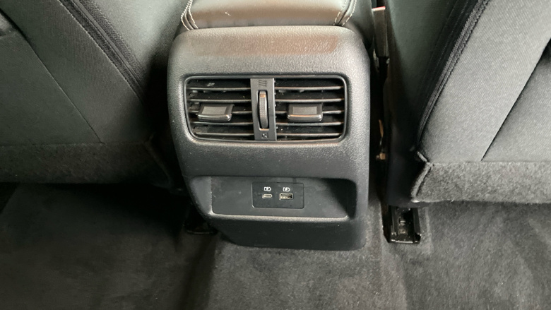 Nissan Qashqai 1.3 DiG-T MH N-Connecta 5dr Petrol Hatchback